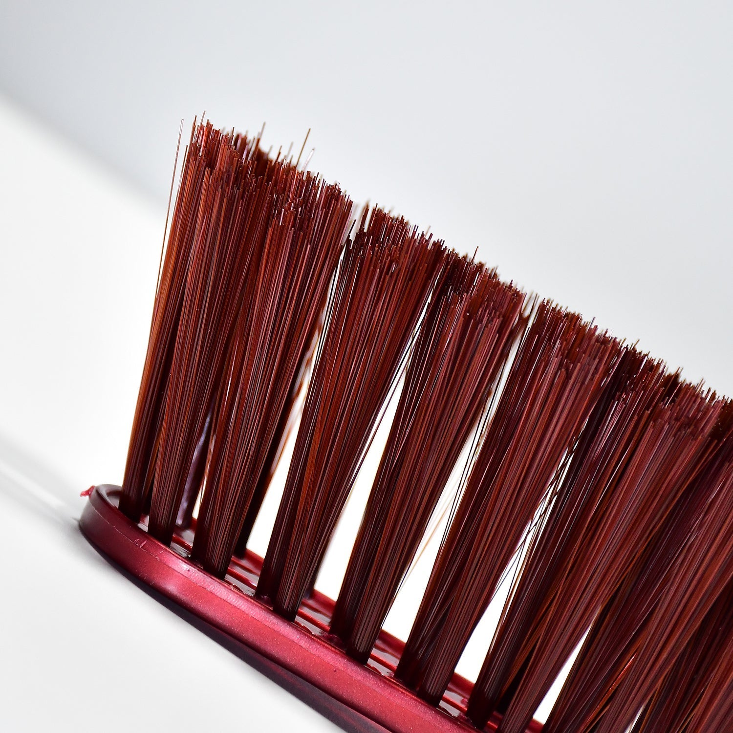 Duster brush for cleaning car seats and other surfaces Duster brush for cleaning car seats and other surfaces